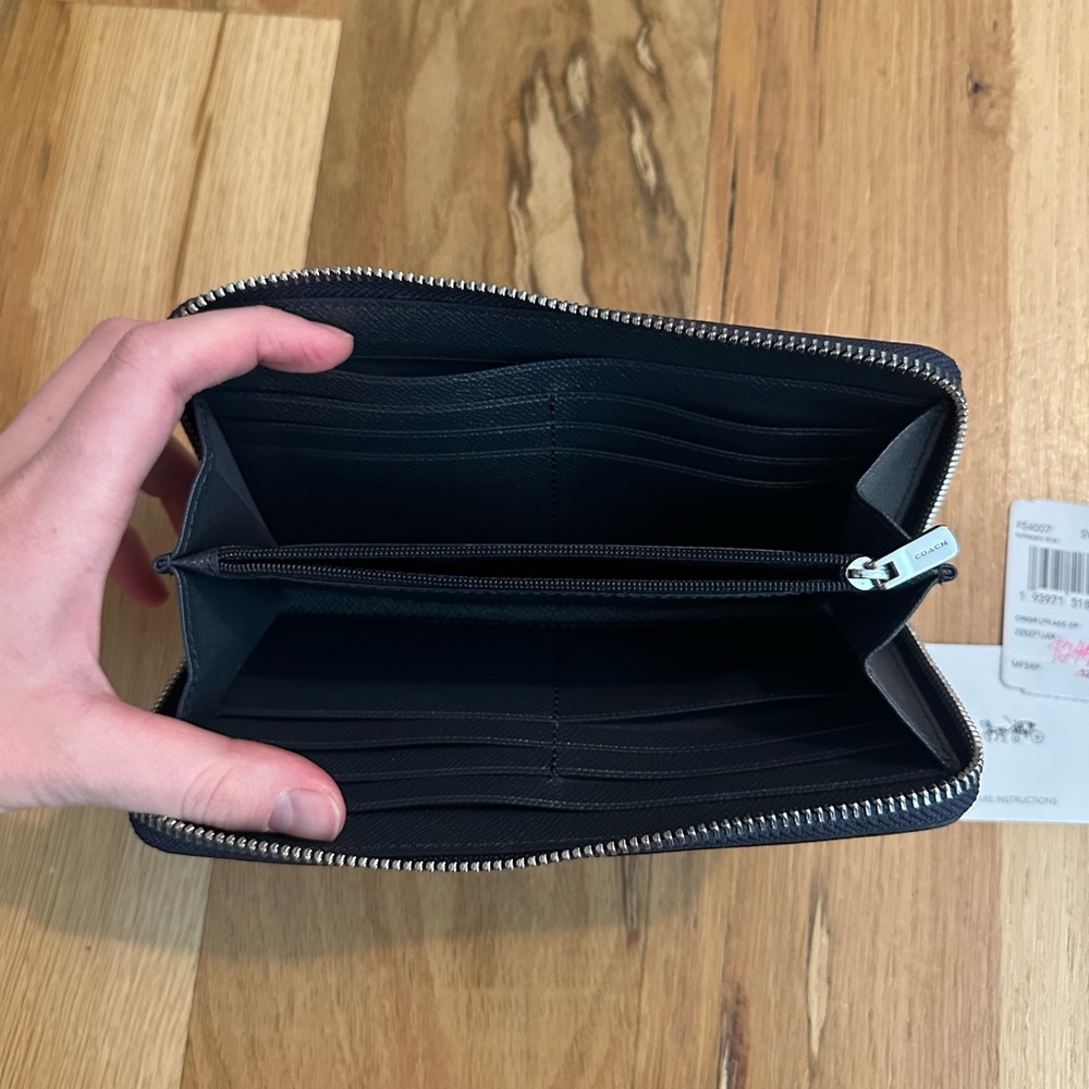 Coach Accordion Metallic Wallet - Picture 4 of 4